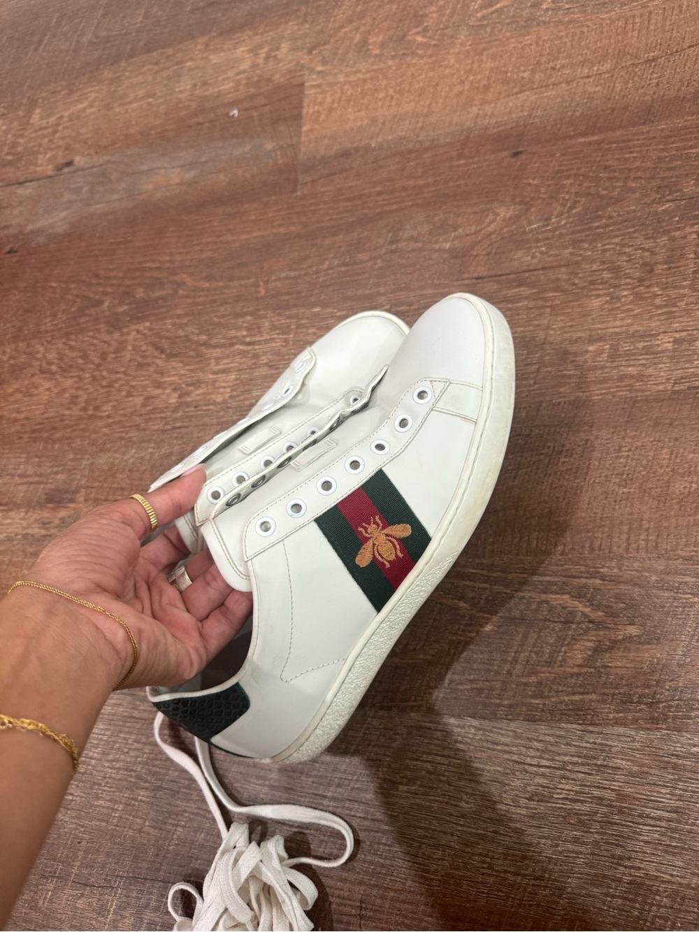 Gucci White Leather Sneaker with Green-Red Stripe and Embroidered Bee